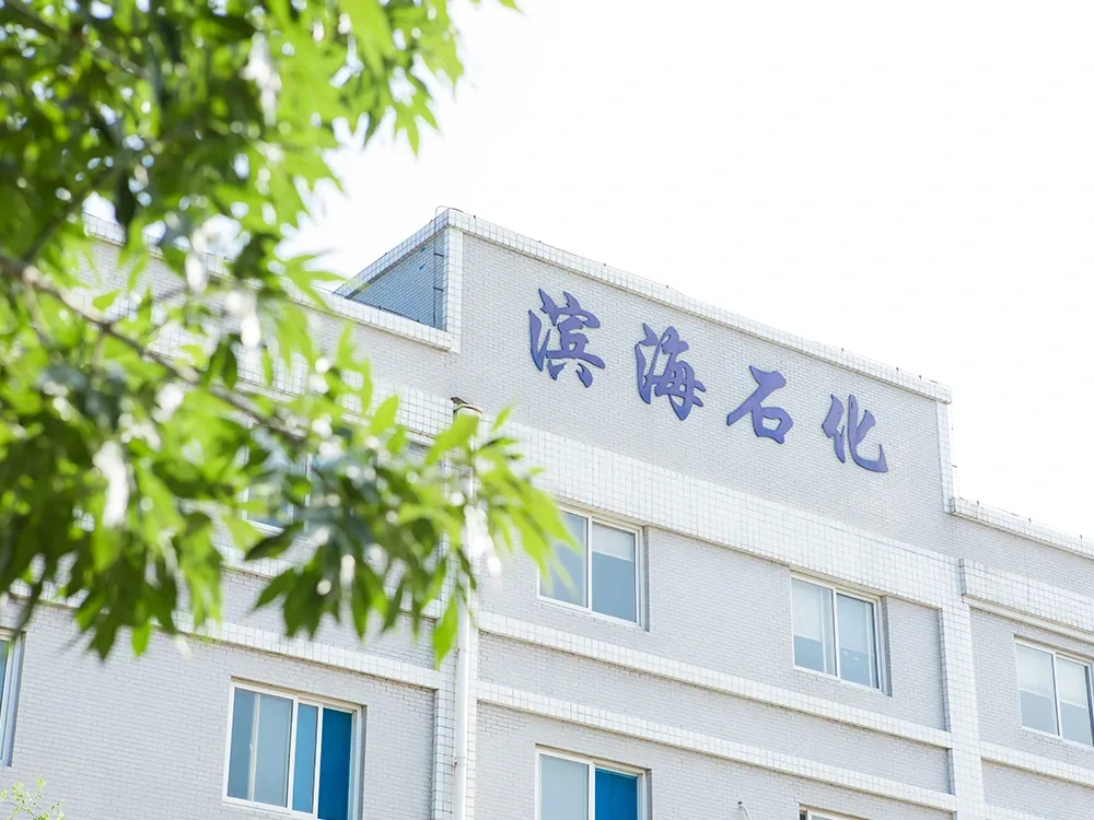 What are the main uses of diethylenetriamine pentaacetic acid